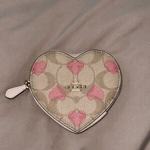 COACH HEART COIN CASE